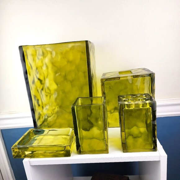 Ice Cubes Green Acrylic Bathroom Waste Basket Tissues Soap Dish Toothbrush Cup - Picture 1 of 10